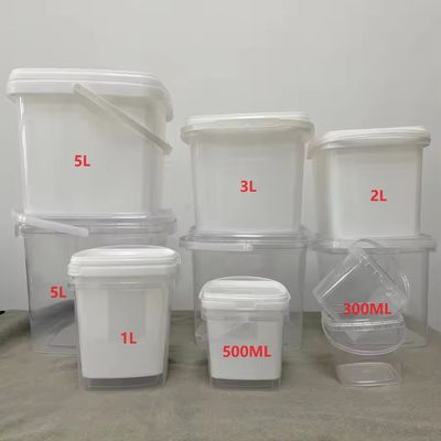 Einzelhandel mit Plastikfässern für den Großhandel