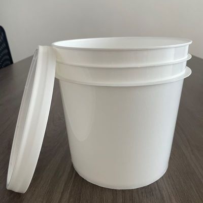 Roter 1 Gallon 2 Gallon Plastikbehälter mit Deckel und Handgriff Die perfekte Lagerlösung