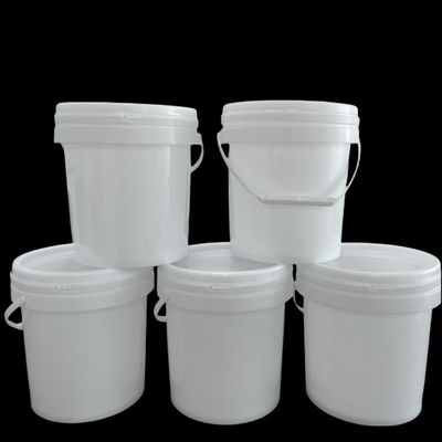 Sichere Lagerung von Tierfutter 2 Gallonen 8L weißer Plastikbehälter mit Deckel und Manipulationssicherheit