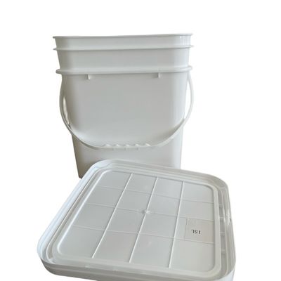 Getränkeverpackung 10L Quadratbehälter mit Deckel und Griff