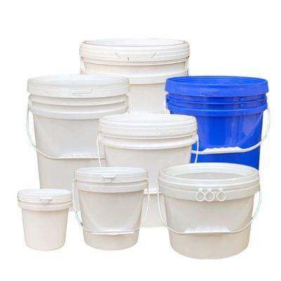 Runde oder quadratische 5L Plastikbehälter mit Eisengriff