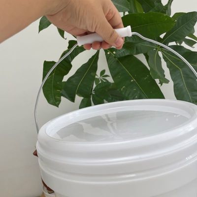 Runder oder Quadratischer 10 Liter Lebensmittelsicherer Plastikbehälter mit Metallgriff und Deckel garantiert