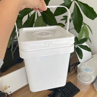 5L-Kunststoffbehälter mit Zubehör, individuell gedruckt, GAP/ISO/FDA-zertifizierte Lebensmittelqualität